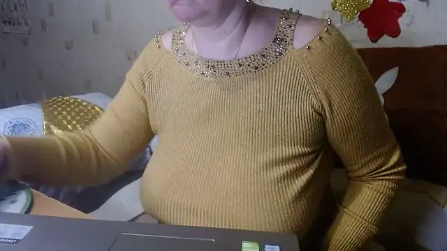 QueenLana online show from 02-12-25, 03:38