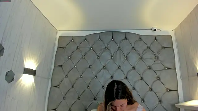 danaythamara1 online show from 01-28-25, 05:14