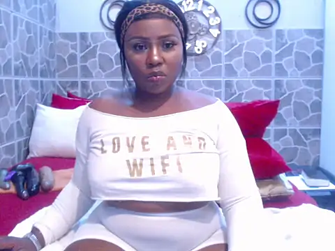 THREEHOLESPLEASURE99 online show from 10-21-25, 01:34