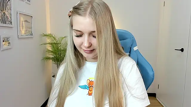 Adr1ana  online show from 12-05-24, 02:20