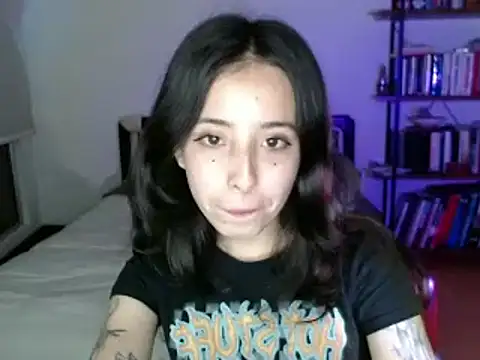 babyluna 8 8 online show from 12-18-24, 03:26