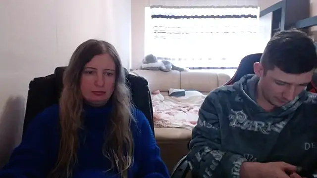 PeterAndJen online show from 03-17-25, 03:18