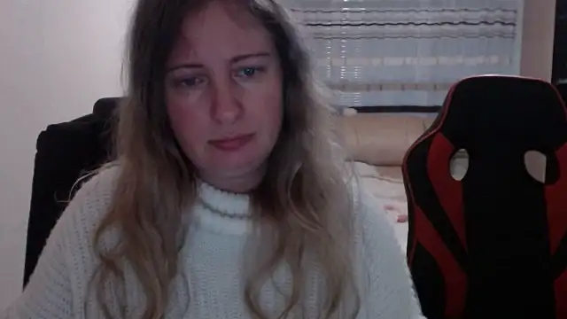 PeterAndJen online show from 03-23-25, 06:26