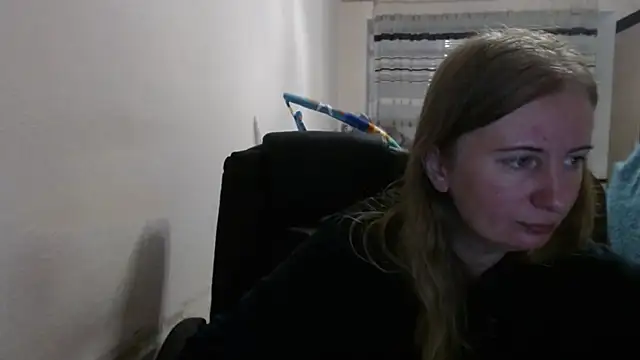 PeterAndJen online show from 09-20-25, 07:15