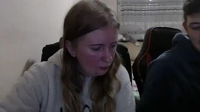 PeterAndJen online show from 11-09-25, 08:07