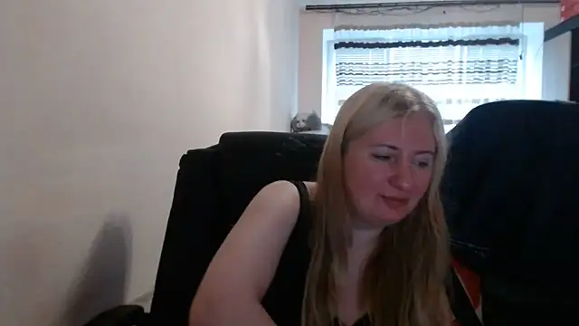 PeterAndJen online show from 06-07-26, 07:23