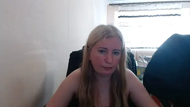 PeterAndJen online show from 06-16-26, 05:37
