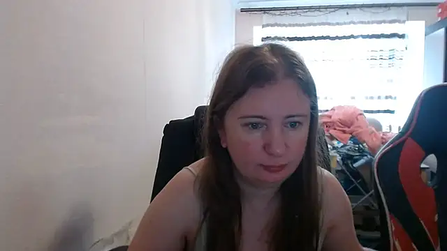 PeterAndJen online show from 07-14-26, 05:12