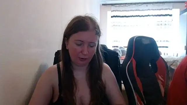 PeterAndJen online show from 07-20-26, 06:49
