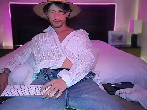 mcklister kinky feets online show from 03-31-26, 12:38