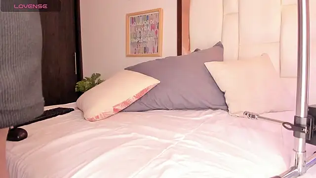 Snapshot of Snooky_Clinton chatting on 03-10-25, 10:13 Snooky Clinton online show from 03-10-25, 10:13