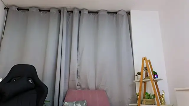 bella  adams online show from 03-06-25, 01:27