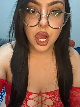 MileyGia online show from 02-12-26, 01:11