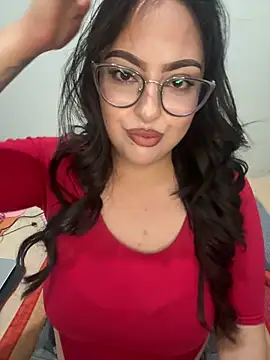 MileyGia online show from 03-18-26, 11:41