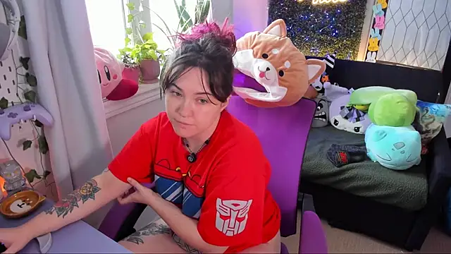 JennKenobi online show from 04-30-26, 02:23