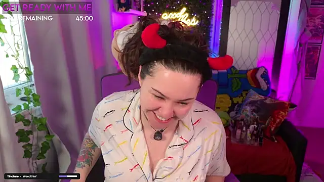 JennKenobi online show from 06-02-26, 01:24