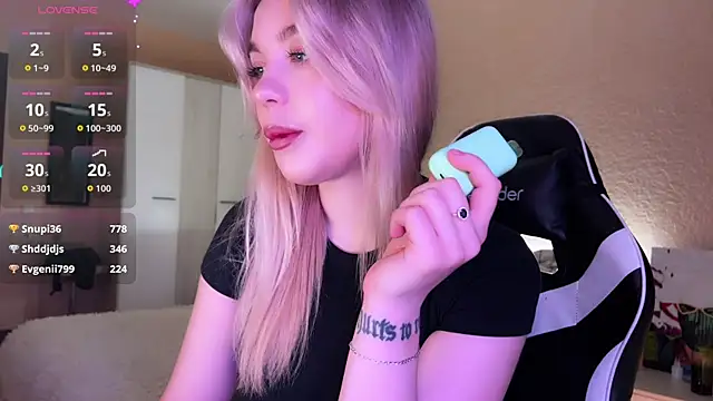 ariashaa online show from 11-02-25, 04:42