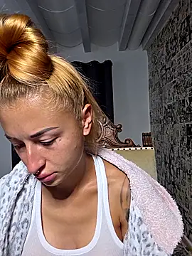 kylie blck online show from 09-25-25, 03:43