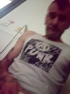Snapshot of raulacab chatting on 05-16-26, 10:47 raulacab online show from 05-16-26, 10:47