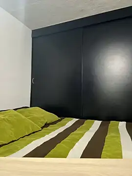 Angela isabella online show from 11-24-25, 11:32