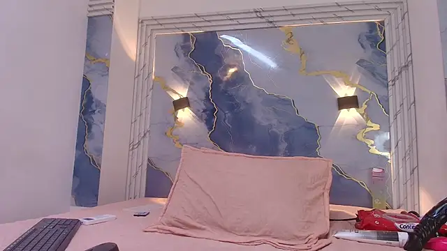 Snapshot of lorrayne_ chatting on 09-13-25, 12:16 lorrayne online show from 09-13-25, 12:16