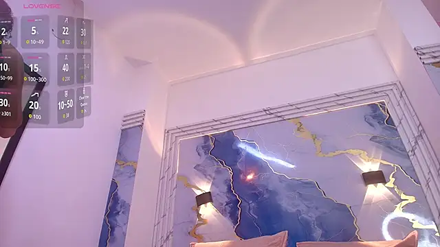 Snapshot of lorrayne_ chatting on 10-18-25, 12:17 lorrayne online show from 10-18-25, 12:17