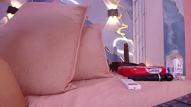 Snapshot of lorrayne_ chatting on 11-01-25, 12:18 lorrayne online show from 11-01-25, 12:18