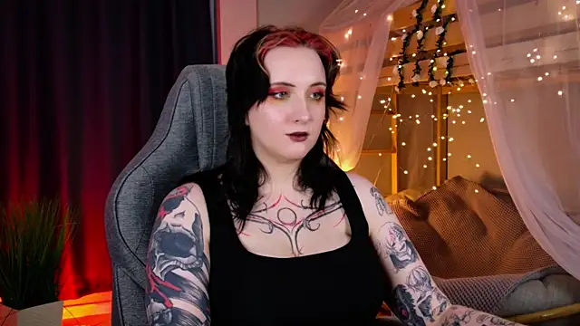 AsheLucker online show from 04-13-26, 04:23