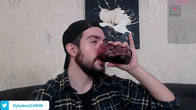 Dylan Best online show from 12-22-24, 02:28