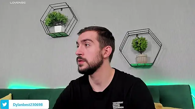 Dylan Best online show from 11-05-25, 10:54