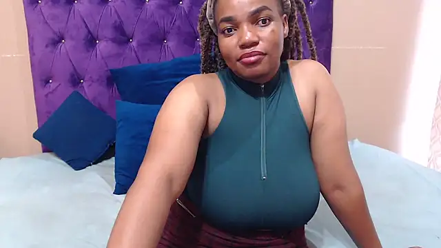 Snapshot of EBONYBUSTYY chatting on 01-30-25, 03:08 EBONYBUSTYY online show from 01-30-25, 03:08