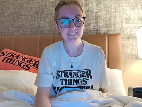 short sweetpea online show from 09-08-25, 03:11