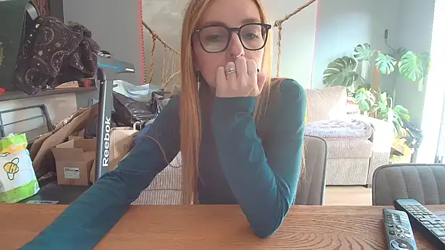 short sweetpea online show from 10-04-25, 02:37