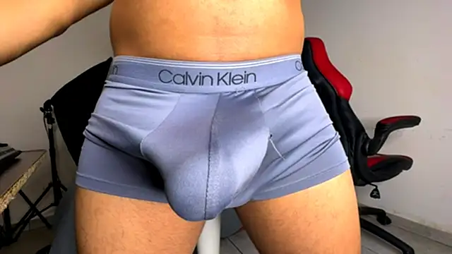 Snapshot of jordylatin20 chatting on 12-01-25, 11:32 jordylatin20 online show from 12-01-25, 11:32