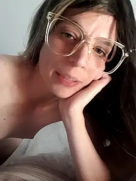 LouGabriel online show from 10-19-25, 02:40