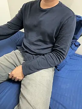 Arjun78877 online show from 12-18-25, 07:31