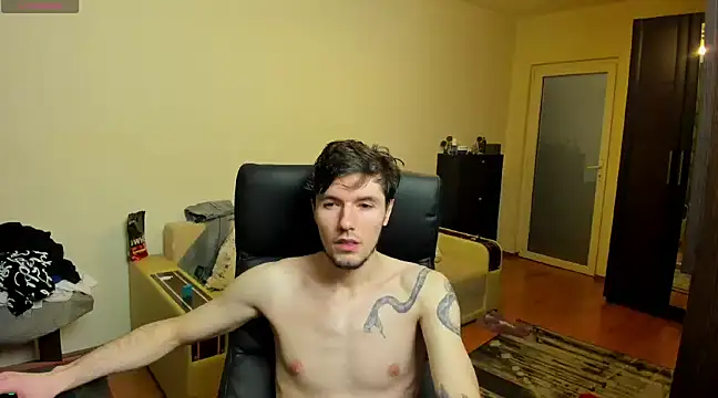 Snapshot of awesomejustin chatting on 12-10-24, 03:22 awesomejustin online show from 12-10-24, 03:22