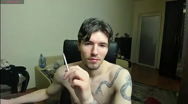 Snapshot of awesomejustin chatting on 01-08-25, 04:44 awesomejustin online show from 01-08-25, 04:44