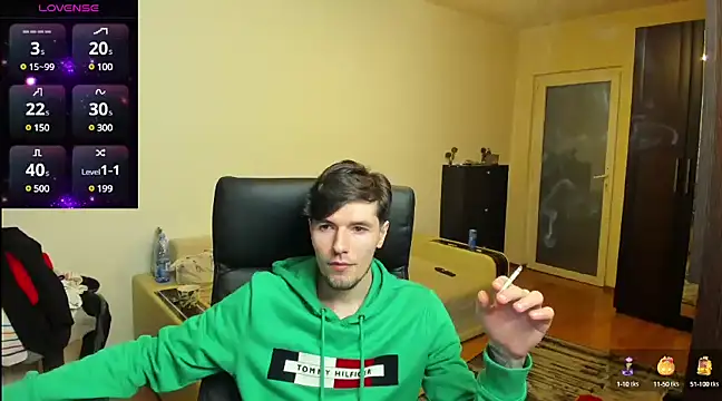 Snapshot of awesomejustin chatting on 01-13-25, 12:09 awesomejustin online show from 01-13-25, 12:09