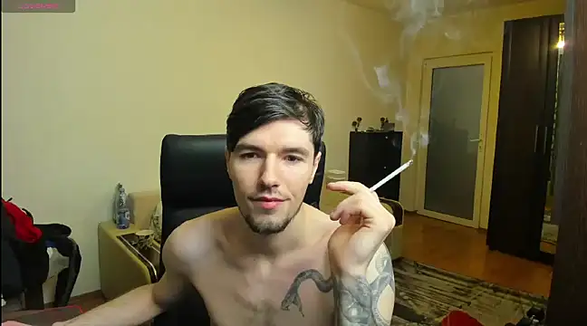 Snapshot of awesomejustin chatting on 01-19-25, 01:21 awesomejustin online show from 01-19-25, 01:21