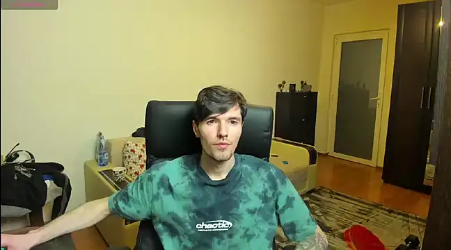 Snapshot of awesomejustin chatting on 02-03-25, 06:17 awesomejustin online show from 02-03-25, 06:17