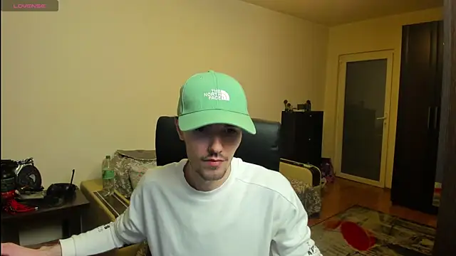 Snapshot of awesomejustin chatting on 03-05-25, 06:56 awesomejustin online show from 03-05-25, 06:56