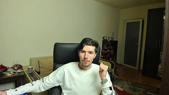 Snapshot of awesomejustin chatting on 01-10-26, 10:14 awesomejustin online show from 01-10-26, 10:14