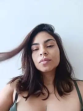 Snapshot of Ivanna2 chatting on 05-09-26, 11:48 Ivanna2 online show from 05-09-26, 11:48