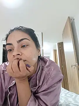Snapshot of Ivanna2 chatting on 05-15-26, 11:23 Ivanna2 online show from 05-15-26, 11:23