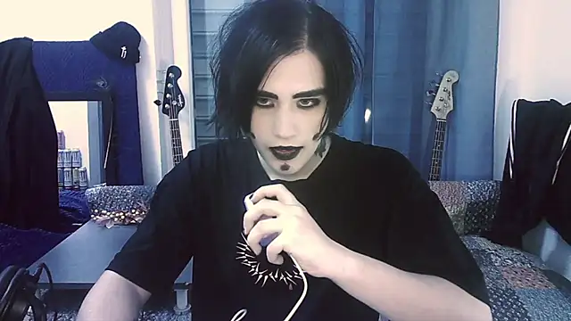 Snapshot of sademobeer chatting on 06-25-26, 12:54 sademobeer online show from 06-25-26, 12:54