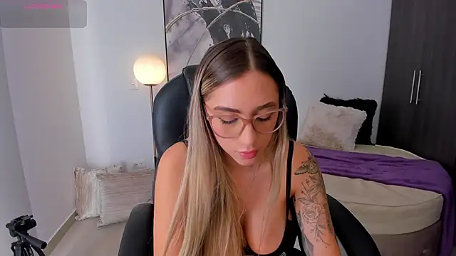 Snapshot of StacyConner chatting on 01-21-25, 02:48 StacyConner online show from 01-21-25, 02:48