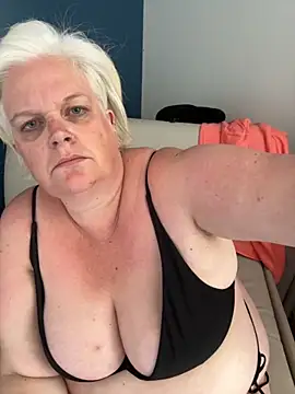 sexychazza16 online show from 10-04-25, 03:21