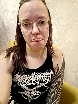 Snapshot of Aelita_bb chatting on 01-26-25, 01:47 Aelita bb online show from 01-26-25, 01:47
