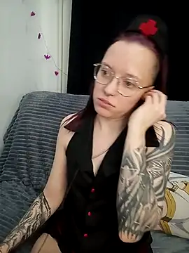 Snapshot of Aelita_bb chatting on 02-25-25, 05:25 Aelita bb online show from 02-25-25, 05:25